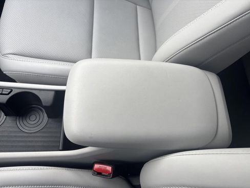 Used 2024 Hyundai Kona Limited image 22