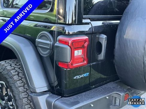 Used 2025 Jeep Wrangler Unlimited Rubicon 4xe w/ Convenience Group AWD/4WD image 11