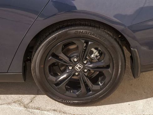 Certified 2025 Honda Accord SE image 6