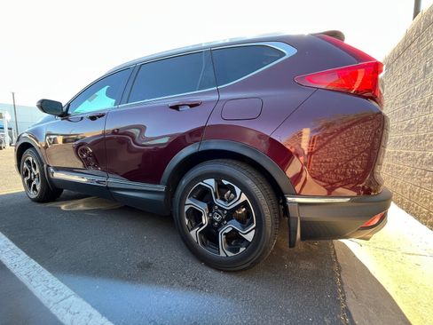 Used 2017 Honda CR-V Touring image 3