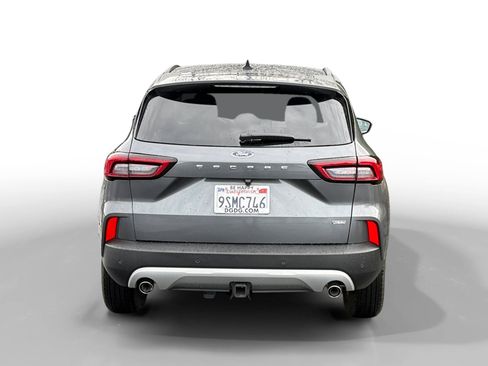 Used 2025 Ford Escape SE w/ Class II Trailer Tow Package image 4