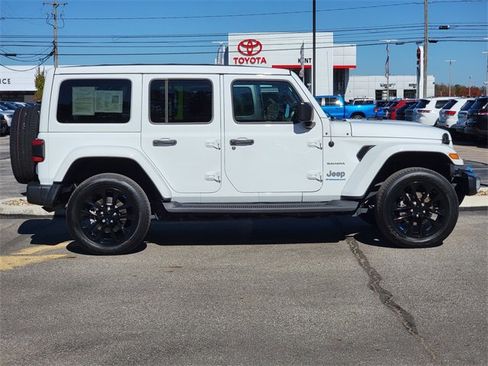 Certified 2023 Jeep Wrangler Unlimited Sahara w/ Cold Weather Group image 20