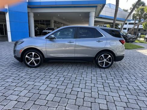 Used 2023 Chevrolet Equinox LT FWD image 33