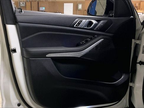 Used 2023 BMW X5 sDrive40i w/ Premium Package image 21