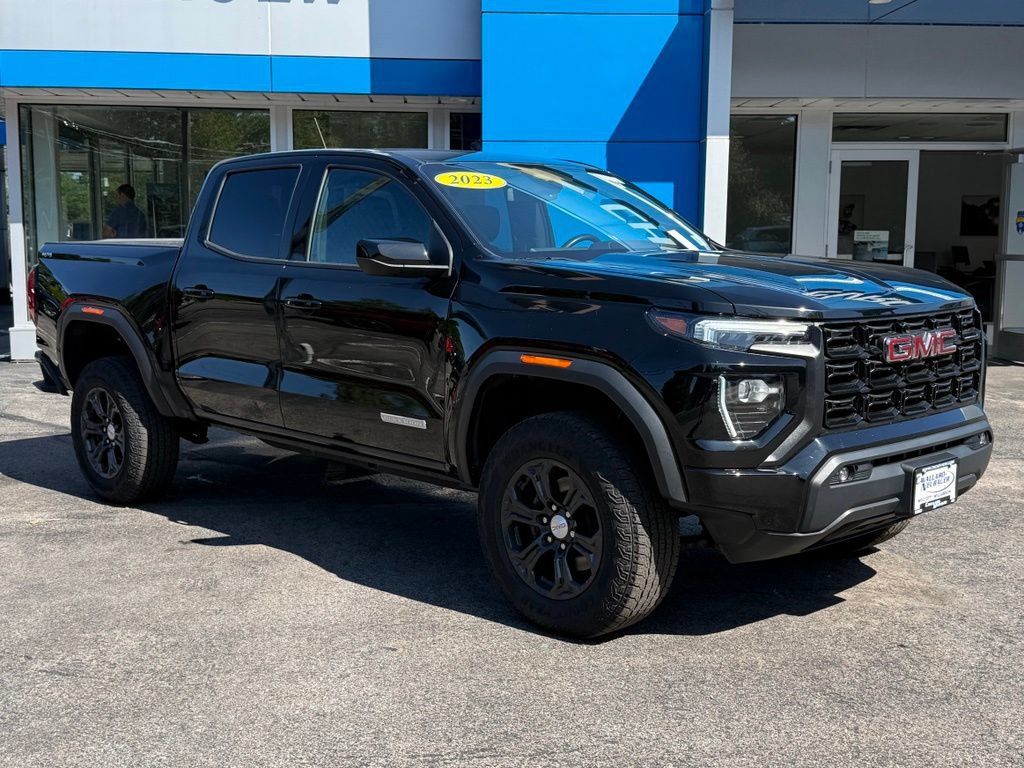 Used 2023 GMC Canyon Elevation w/ Convenience Package AWD/4WD image 3