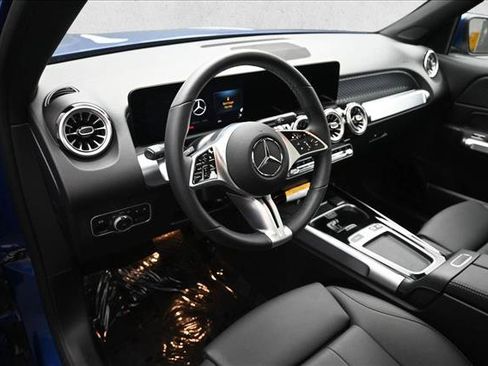 Certified 2026 Mercedes-Benz GLB 250 4MATIC image 8