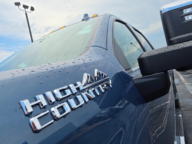 New 2026 Chevrolet Silverado 2500 High Country w/ High Country Premium Package AWD/4WD image 10