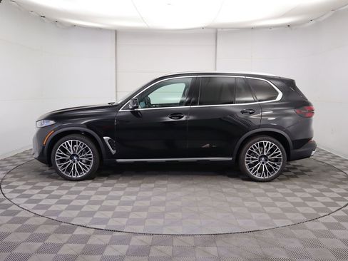 Used 2026 BMW X5 xDrive40i image 9