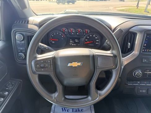 Used 2024 Chevrolet Silverado 2500 Custom image 21