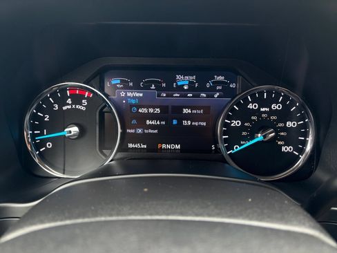 Used 2021 Ford F350 Lariat w/ Lariat Ultimate Package AWD/4WD image 21