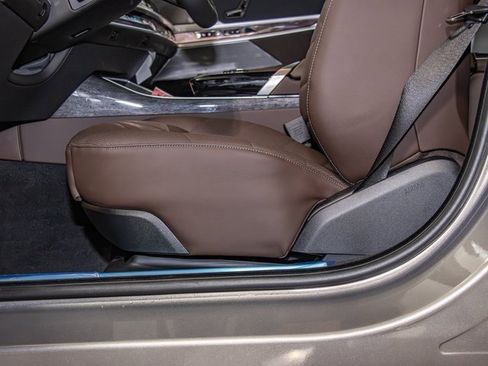 New 2026 BMW 740i xDrive 740i xDrive w/ Premium Package image 15