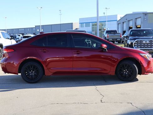 Used 2024 Toyota Corolla LE image 20