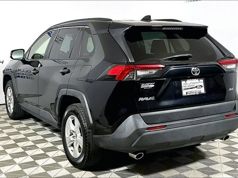 Used 2019 Toyota RAV4 XLE FWD image 8