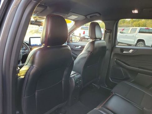 Used 2025 Ford Escape ST-Line image 10