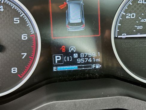 Used 2019 Subaru Forester Premium image 13