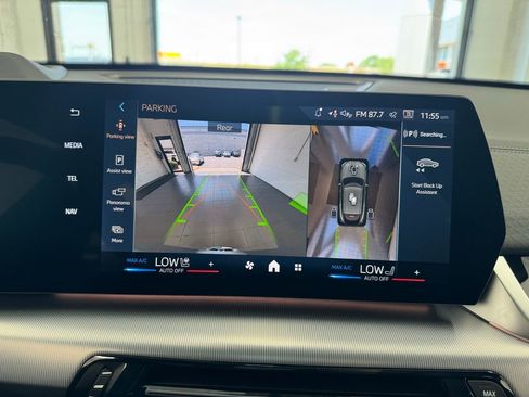 Used 2025 BMW X2 xDrive28i w/ Technology Package image 28