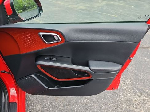 Used 2022 Kia Soul Turbo FWD image 15