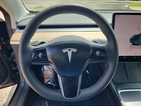 Used 2023 Tesla Model 3 Standard Range RWD image 18