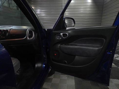 Used 2017 FIAT 500L Trekking w/ Dual-Pane Sunroof Package image 34