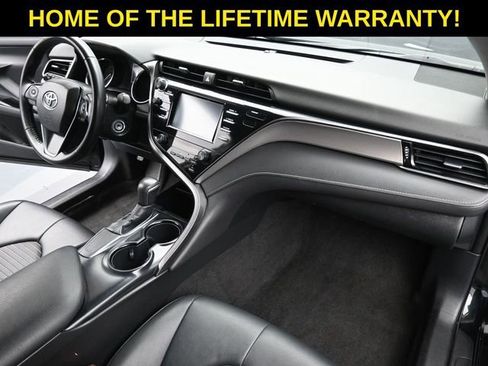 Used 2019 Toyota Camry SE image 45