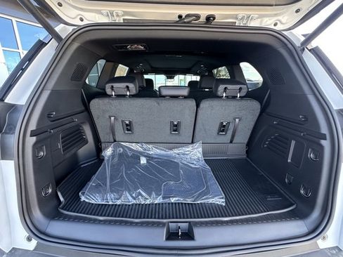 New 2026 GMC Acadia Elevation w/ Black Edition image 5