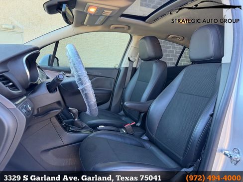 Used 2017 Buick Encore Preferred w/ Experience Buick Package image 11