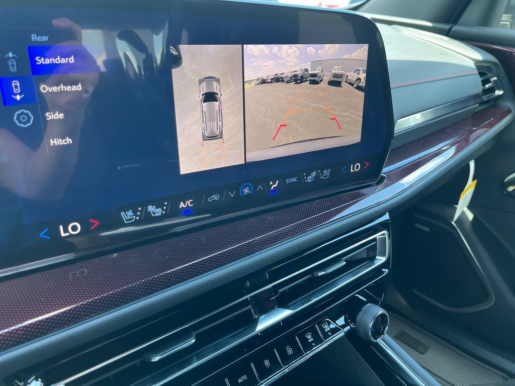 New 2026 Chevrolet Traverse RS AWD/4WD image 18