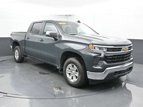 Used 2025 Chevrolet Silverado 1500 LT AWD/4WD image 6