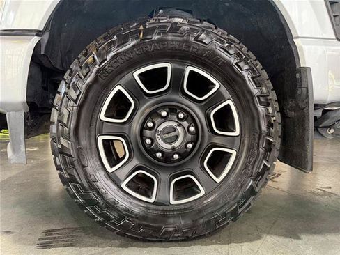 Certified 2024 Ford F350 Platinum AWD/4WD image 10