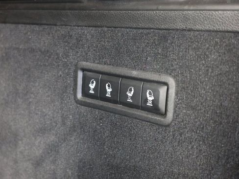 Used 2022 Jeep Grand Wagoneer Series III w/ Rear Seat Video Group 1 image 49