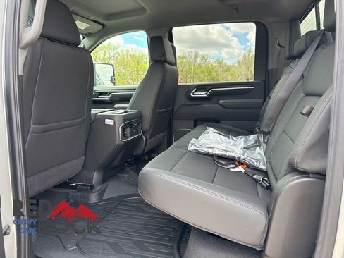 New 2026 GMC Sierra 2500 SLT w/ SLT Premium Package AWD/4WD image 12