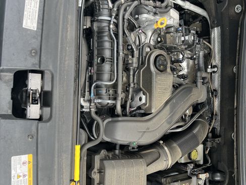 Used 2024 Volkswagen Taos S FWD image 36