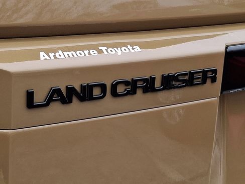 New 2026 Toyota Land Cruiser image 18