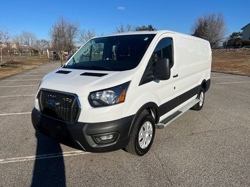 Used 2024 Ford Transit 250 Low Roof w/ Exterior Upgrade Package image 5