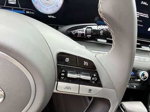 Used 2023 Hyundai Elantra SEL w/ Convenience Package image 23