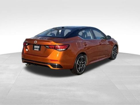 Used 2024 Nissan Sentra SR w/ SR Premium Package image 8