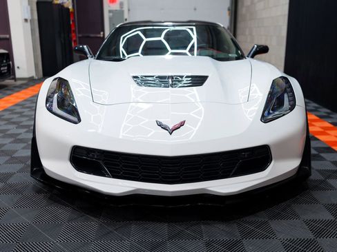 Used 2016 Chevrolet Corvette Z06 w/ Z07 Performance Package RWD image 7
