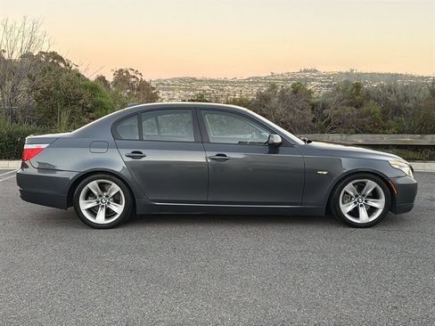 Used 2009 BMW 528i Sedan image 7