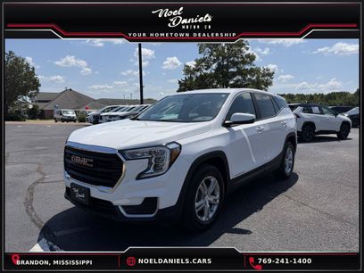 Used 2023 GMC Terrain SLE