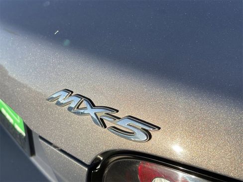 Used 2006 MAZDA MX-5 Miata Grand Touring image 30