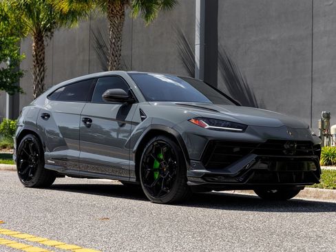 Used 2023 Lamborghini Urus Performante AWD/4WD image 5