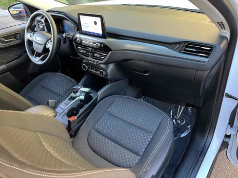 Used 2024 Ford Escape Active image 33