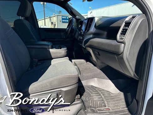 Used 2024 RAM 2500 Tradesman w/ Convenience Group image 23