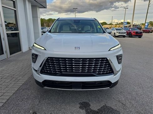 New 2026 Buick Enclave Avenir w/ Super Cruise Package image 2