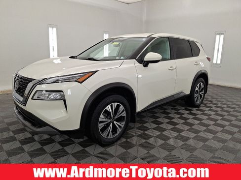Used 2023 Nissan Rogue SV AWD/4WD image 1