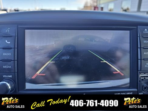 Used 2018 Dodge Grand Caravan SE w/ UConnect Hands-Free Group image 28