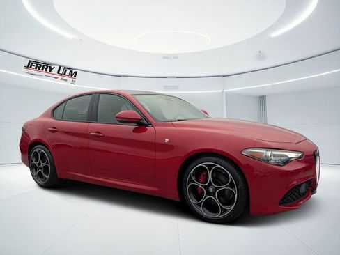 Used 2022 Alfa Romeo Giulia Ti w/ Active Assist Plus Package image 2