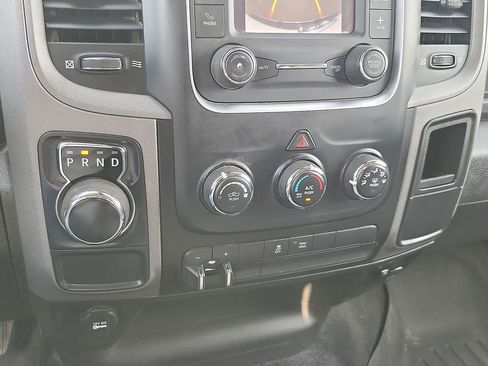 Used 2021 RAM 1500 Tradesman w/ Chrome Appearance Group image 17