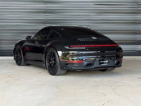Certified 2024 Porsche 911 Carrera 4S AWD/4WD image 38