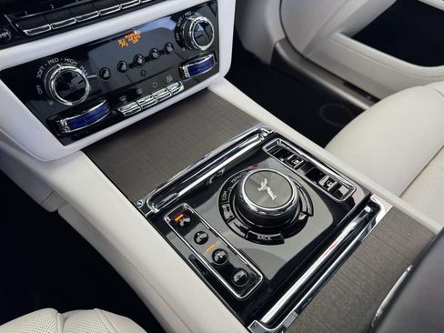 Used 2022 Rolls-Royce Ghost w/ Ghost Package AWD/4WD image 18